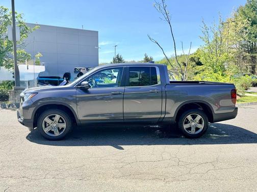 Modern Steel Metallic 2023 Honda Ridgeline RTL