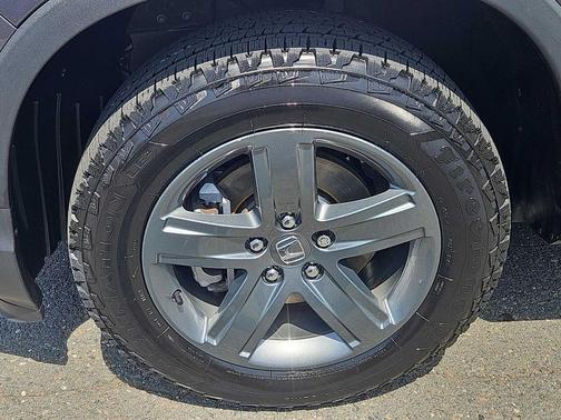 Modern Steel Metallic 2023 Honda Ridgeline RTL