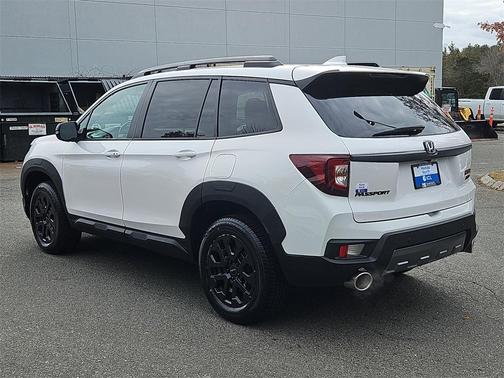 2023 Honda Passport AWD TrailSport