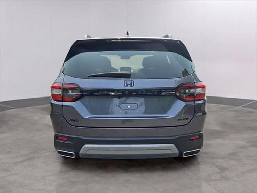 2023 Honda Pilot AWD Elite