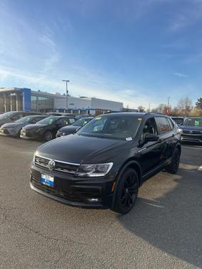 2020 Volkswagen Tiguan 2.0T SE R-Line Black 4MOTION