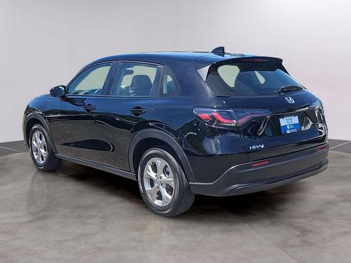 Crystal Black Pearl 2025 Honda HR-V LX
