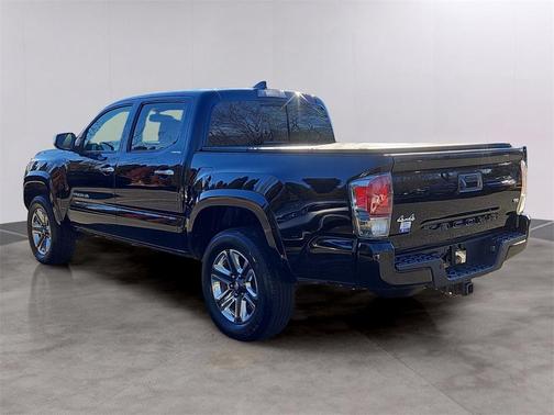 2017 Toyota Tacoma Limited