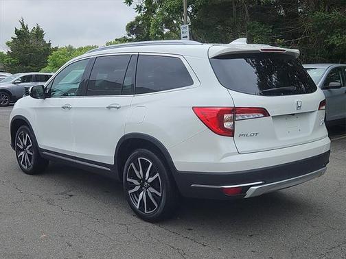 2022 Honda Pilot AWD Elite