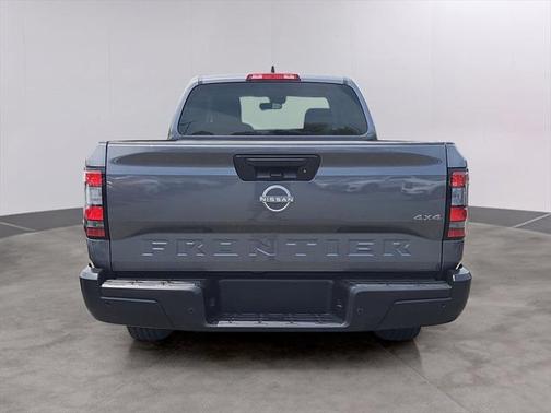 2023 Nissan Frontier S