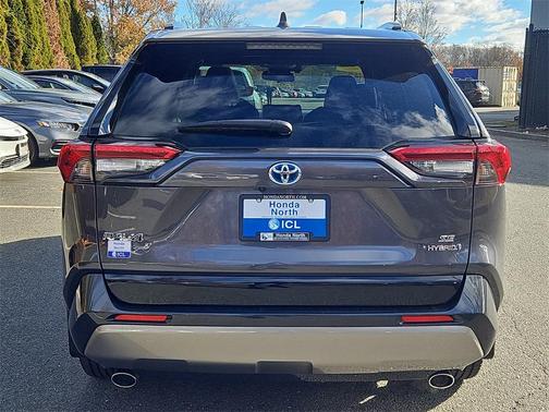 2024 Toyota RAV4 Hybrid SE