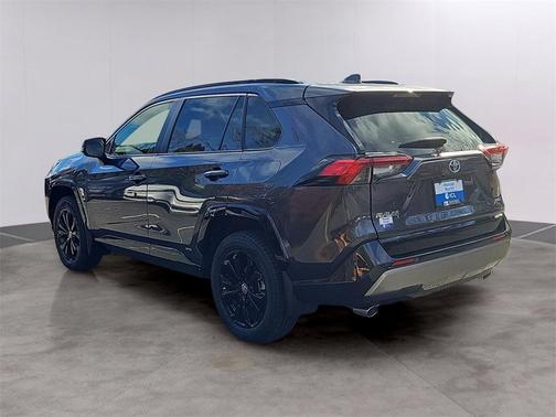 2024 Toyota RAV4 Hybrid SE