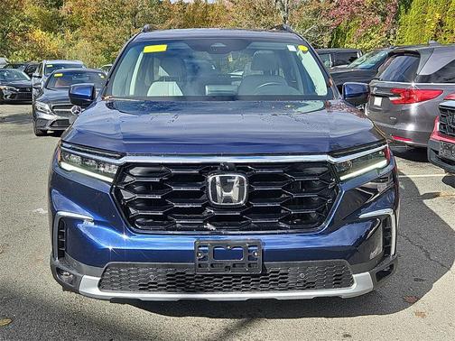 2023 Honda Pilot AWD Elite