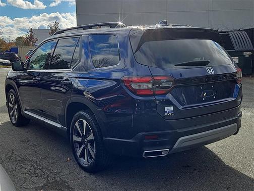 2023 Honda Pilot AWD Elite