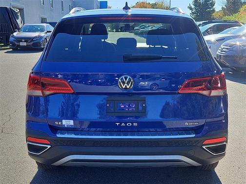 2024 Volkswagen Taos 1.5T SE
