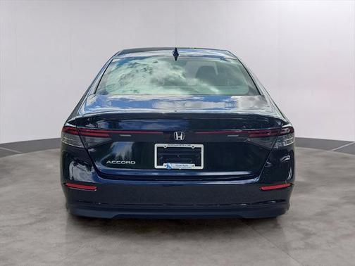 2023 Honda Accord LX 1.5T