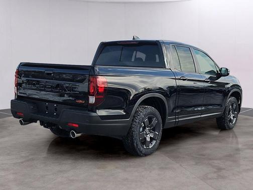 Crystal Black Pearl 2026 Honda Ridgeline TrailSport