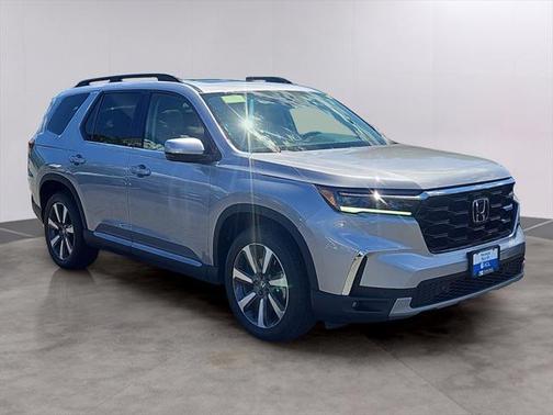 2023 Honda Pilot Touring 8-Passenger