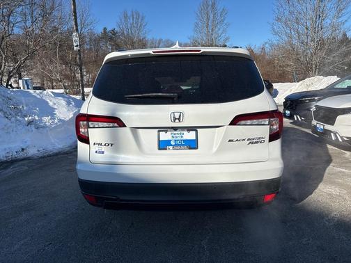 2021 Honda Pilot AWD Black Edition
