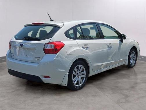 2016 Subaru Impreza 2.0i Premium