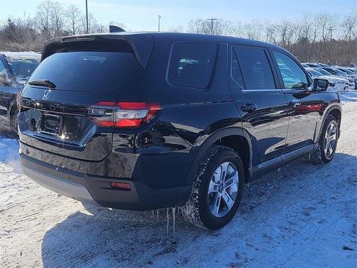 2023 Honda Pilot AWD EX-L 7 Passenger