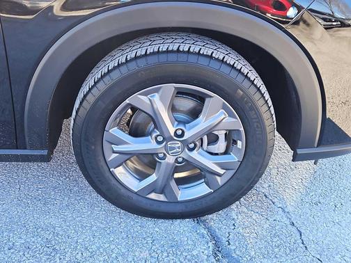 Crystal Black Pearl 2026 Honda HR-V LX