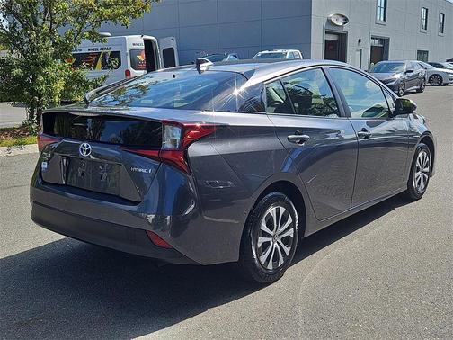 2021 Toyota Prius LE