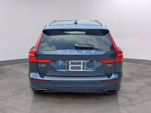 2020 Volvo V60 Cross Country T5