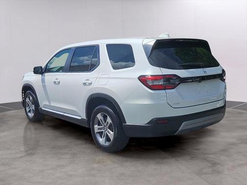 2023 Honda Pilot AWD EX-L 8 Passenger