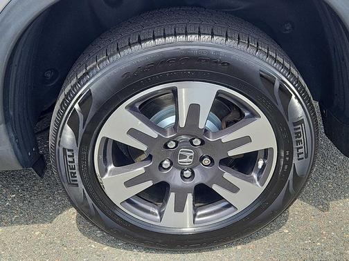 Lunar Silver Metallic 2019 Honda Ridgeline RTL-E
