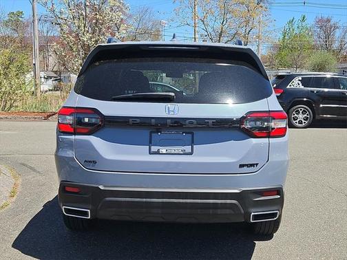 2023 Honda Pilot AWD Sport