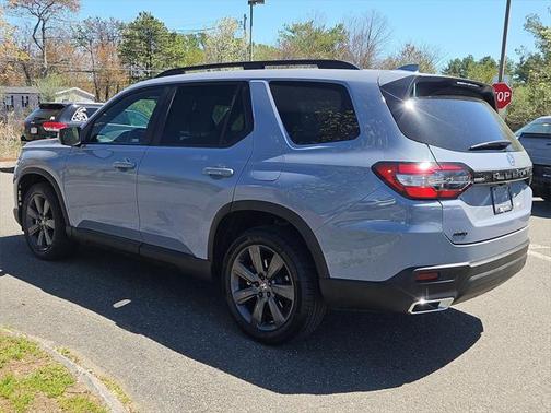 2023 Honda Pilot AWD Sport