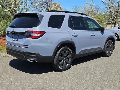 2023 Honda Pilot AWD Sport