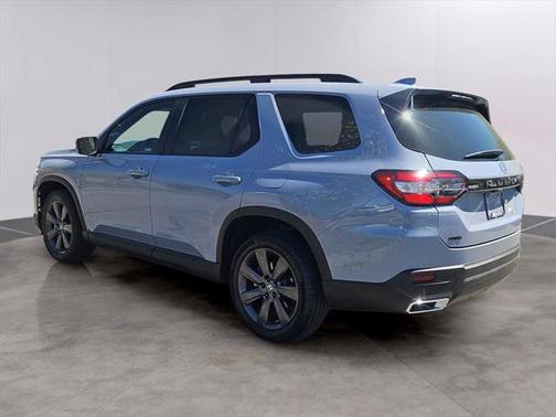 2023 Honda Pilot AWD Sport