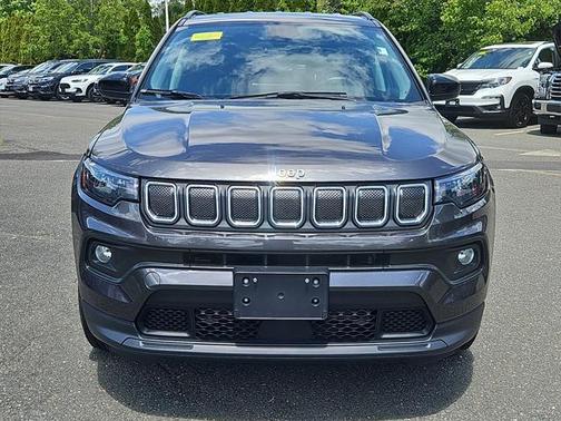 2022 Jeep Compass Latitude Lux