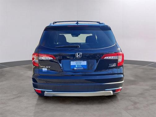 2022 Honda Pilot Touring 8-Passenger