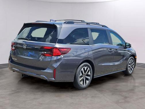 Modern Steel Metallic 2026 Honda Odyssey EX-L
