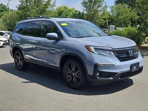 2022 Honda Pilot AWD Black Edition
