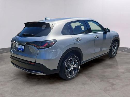 Lunar Silver Metallic 2024 Honda HR-V EX-L