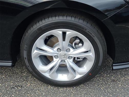 2025 Honda Accord LX 1.5T