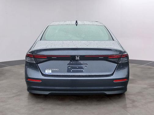 2025 Honda Accord LX 1.5T
