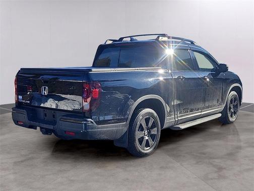 2017 Honda Ridgeline Black
