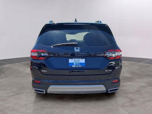 Crystal Black Pearl 2023 Honda Pilot AWD Elite
