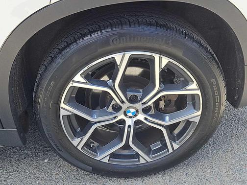 Alpine White 2020 BMW X1 xDrive28i
