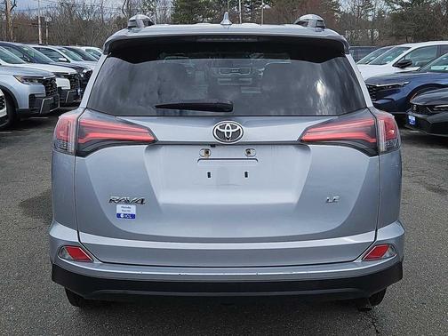 Silver Sky Metallic 2016 Toyota RAV4 LE