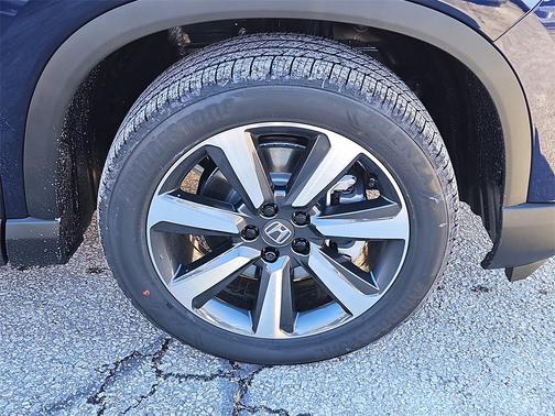 2025 Honda Pilot Touring 8-Passenger