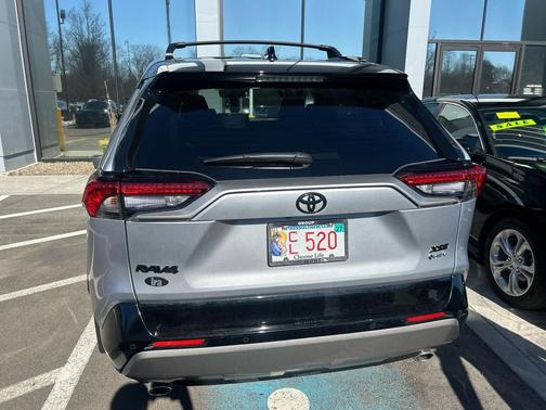 2025 Toyota RAV4 Hybrid SE