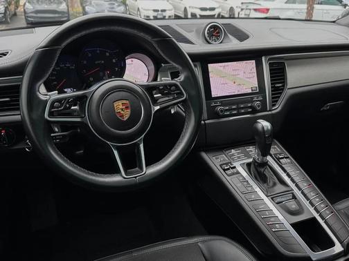 2018 Porsche Macan GTS