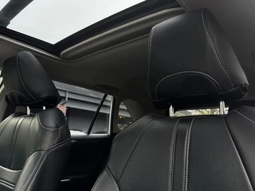 2019 Toyota RAV4 Hybrid XLE