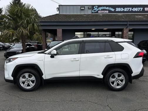 2019 Toyota RAV4 Hybrid XLE