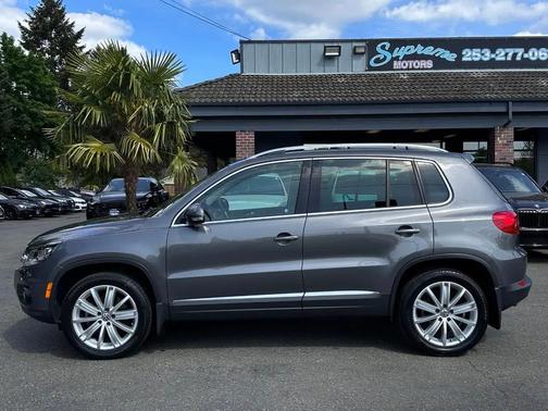 Pepper Gray Metallic 2016 Volkswagen Tiguan SE