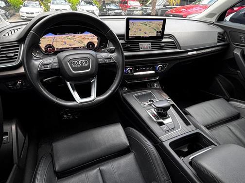 2018 Audi Q5 2.0T Premium Plus