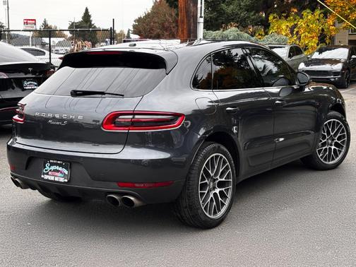 2018 Porsche Macan S