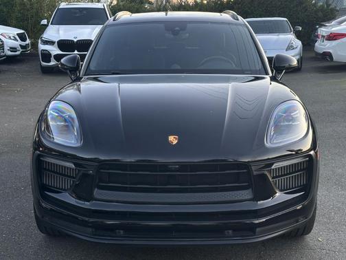 2022 Porsche Macan S