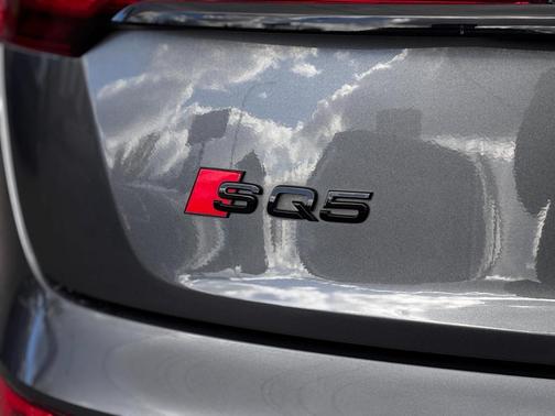 2022 Audi SQ5 3.0T Premium